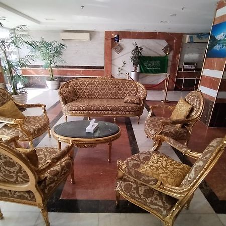 ジェッダ فندق الفرسان المتحدة فرع الفيصليةアパートホテル エクステリア 写真